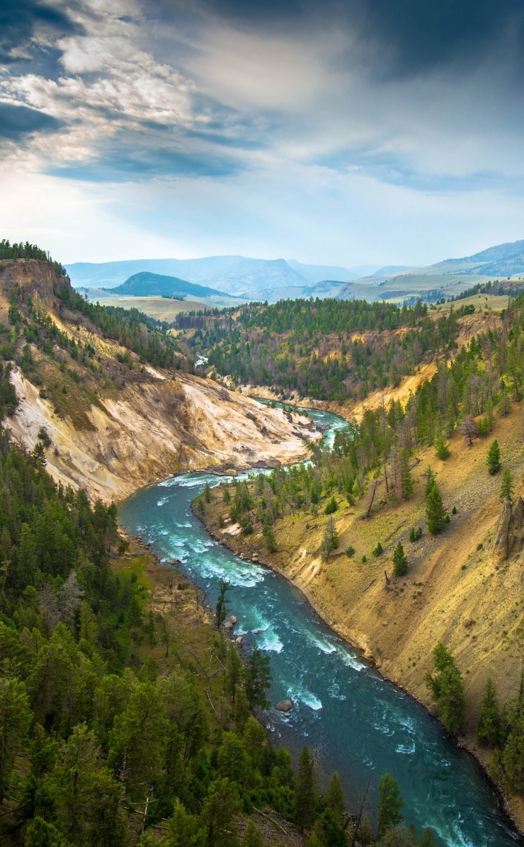 The River, Grand Canyon of Yellowstone National Park, USA Wallpaper for Apple iPhone 4 / 4s