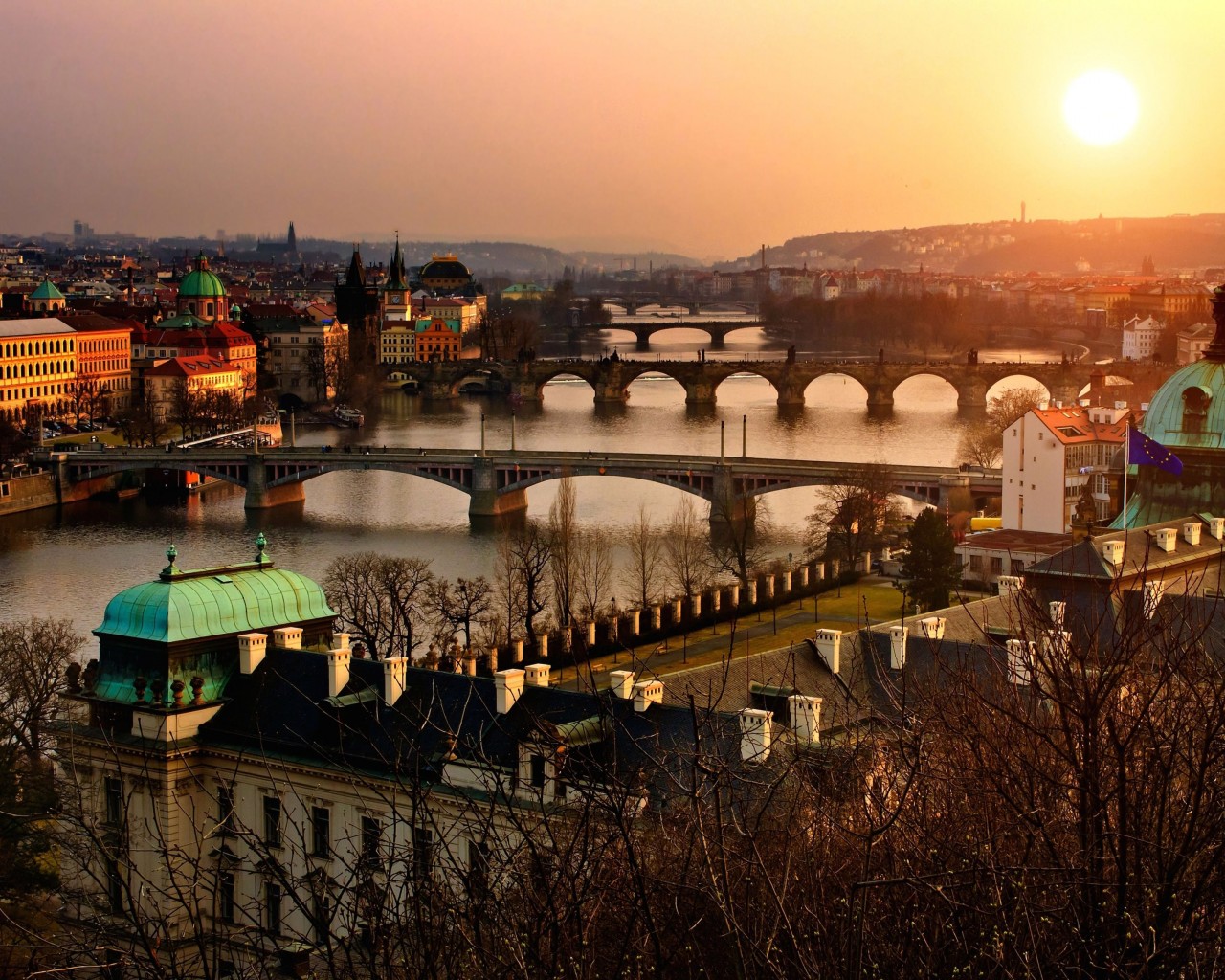 Vltava River in Prague Wallpaper for Desktop 1280x1024