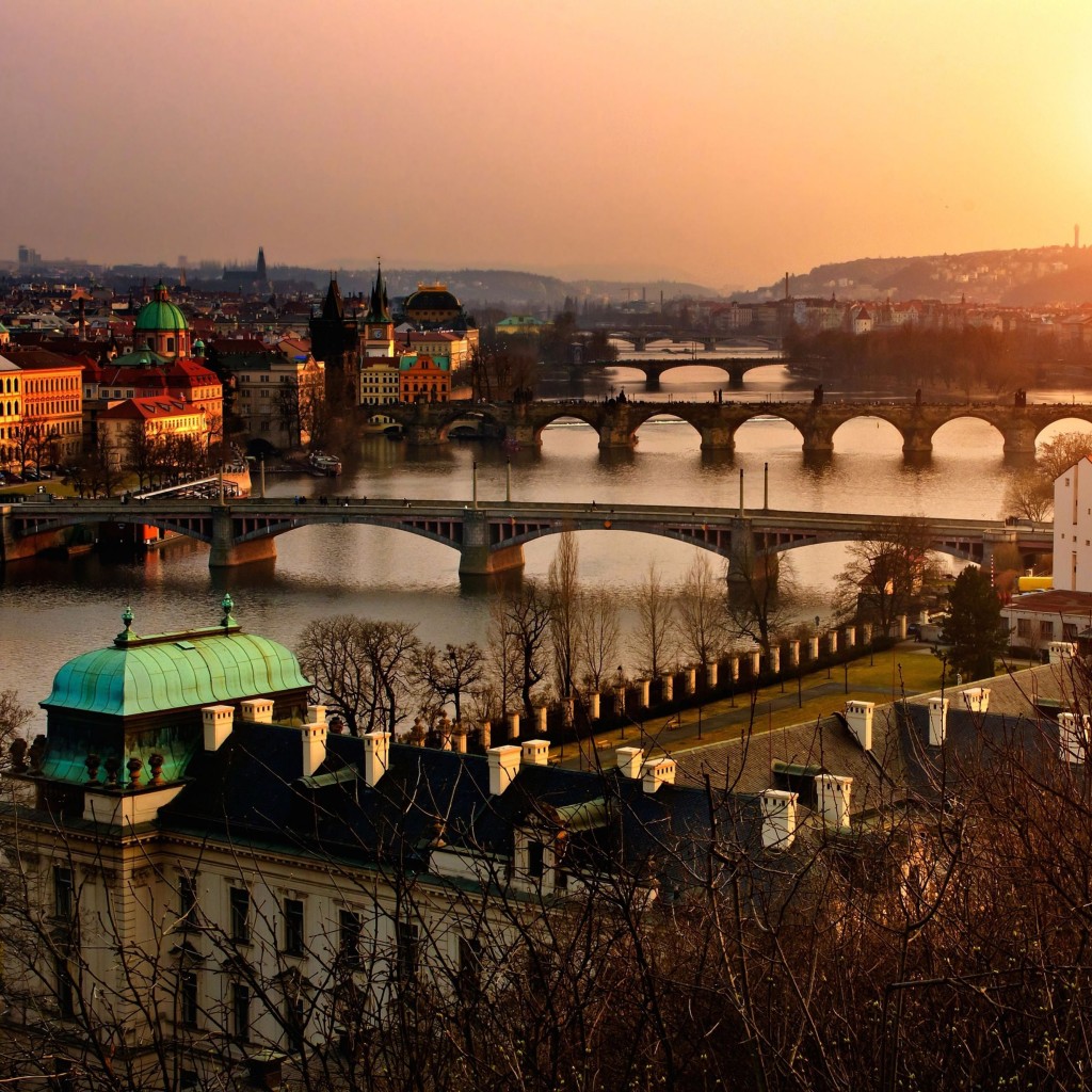 Vltava River in Prague Wallpaper for Apple iPad 2