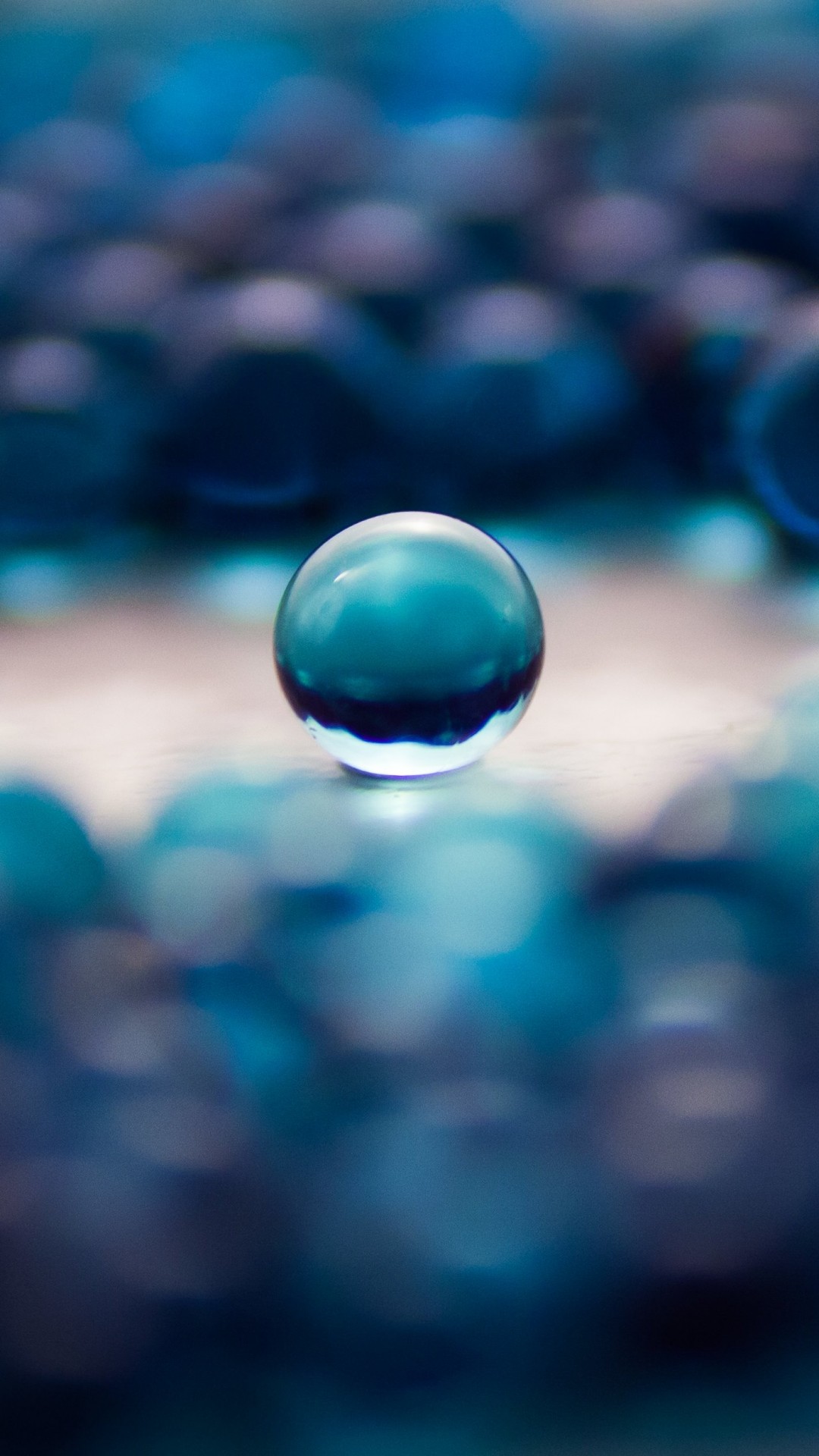 Water Balls Wallpaper for HTC One