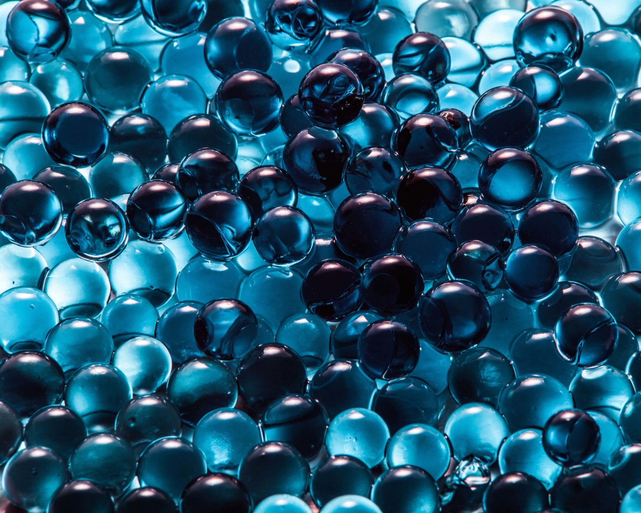 Water Beads Wallpaper for Desktop 1280x1024