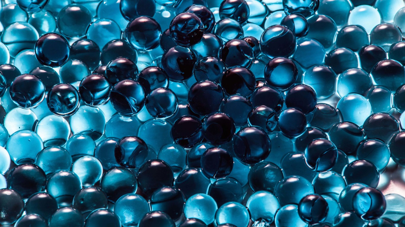 Water Beads Wallpaper for Desktop 1366x768