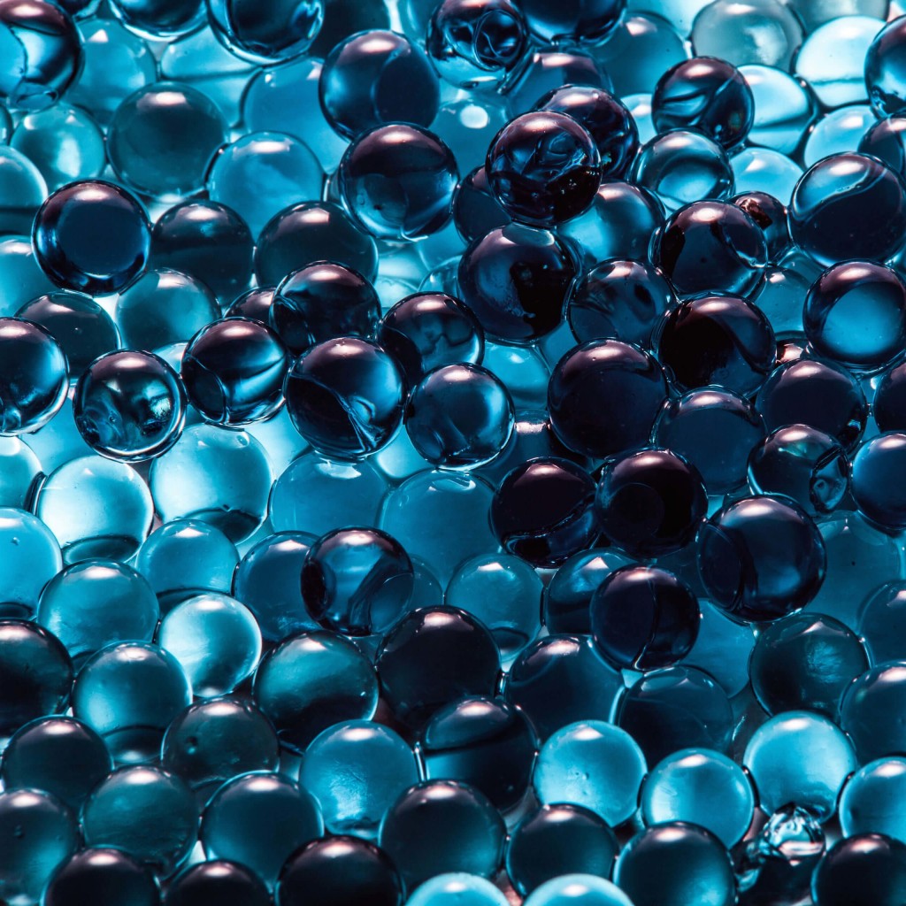 Water Beads Wallpaper for Apple iPad 2