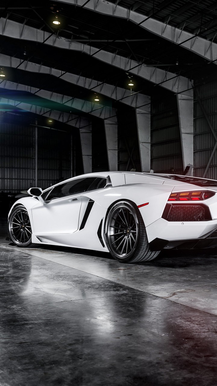 White Lamborghini Aventador Wallpaper for Google Galaxy Nexus