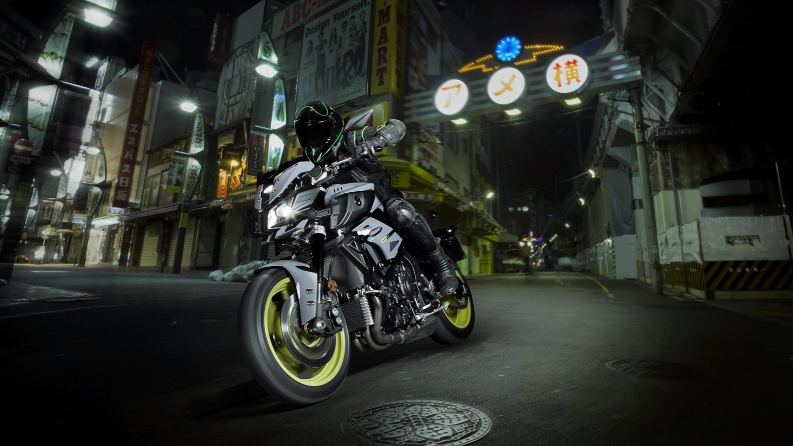 Yamaha MT-10 Superbike Wallpaper for Desktop 1600x900